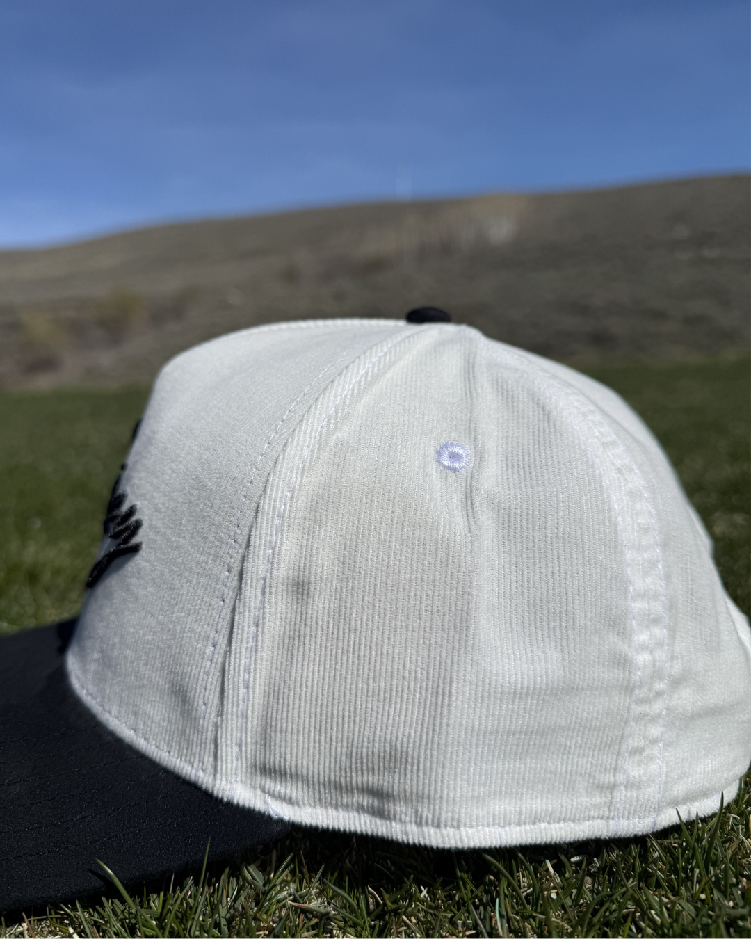 Corduroy Hat | Black/White