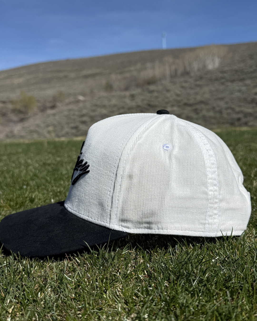 Corduroy Hat | Black/White